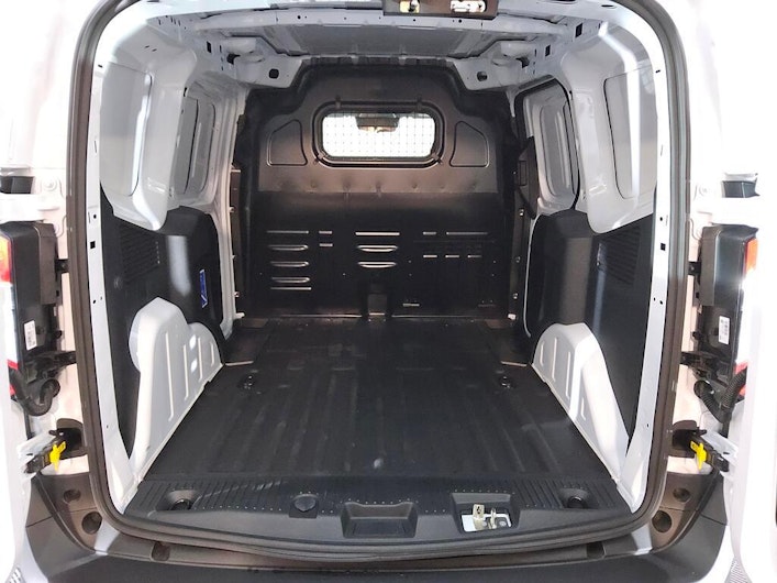 image du véhicule FORD E-C5 AIRCROSS ELEKTRO PLUS