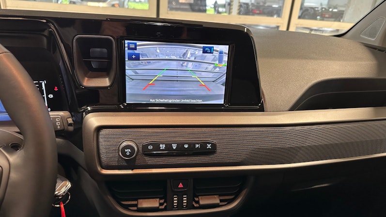 Vehicle image FORD DS N°8