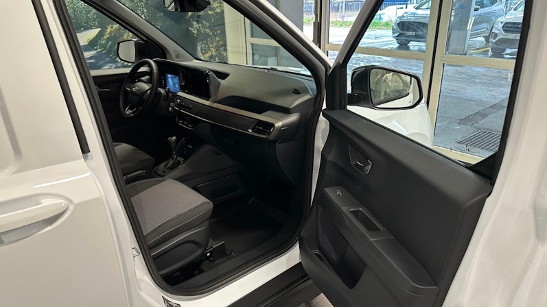 Vehicle image FORD DS N°8