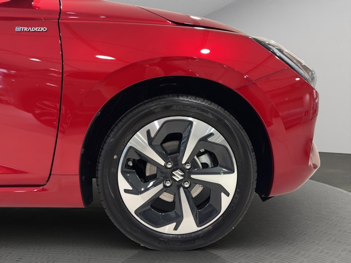 Vehicle image SUZUKI SWIFT