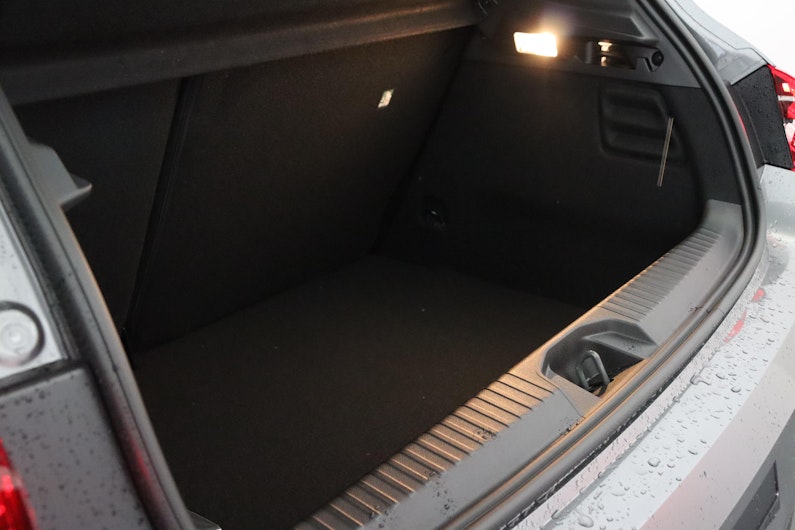 Vehicle image MITSUBISHI COLT