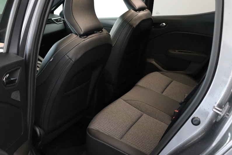 Vehicle image MITSUBISHI COLT