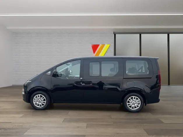 Hyundai Staria Wagon 1.6 GDi HEV Amplia