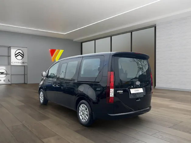 Hyundai Staria Wagon 1.6 GDi HEV Amplia