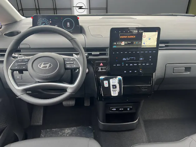 Hyundai Staria Wagon 1.6 GDi HEV Amplia