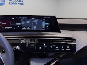 Vehicle image PEUGEOT 5008 1.2 Hybrid Allure Premium