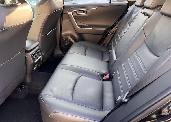 Vehicle image 9 Vehicle image 9