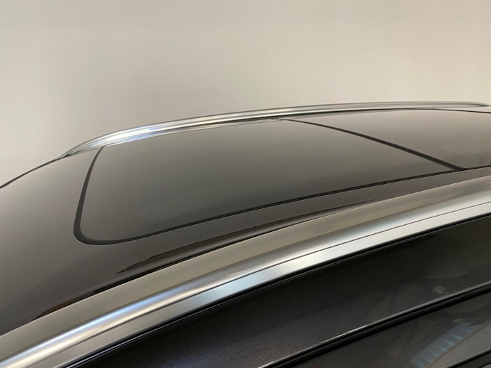 Vehicle image SUZUKI S-CROSS