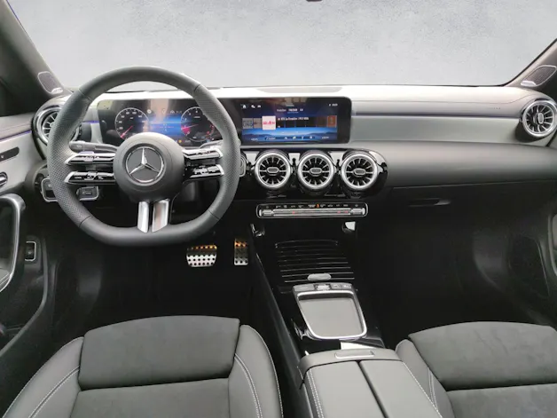Mercedes-Benz CLA 200 AMG Line