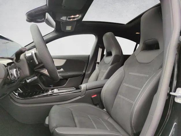 Mercedes-Benz CLA 200 AMG Line