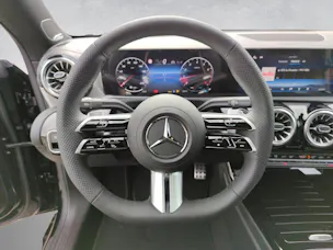 Mercedes-Benz CLA 200 AMG Line