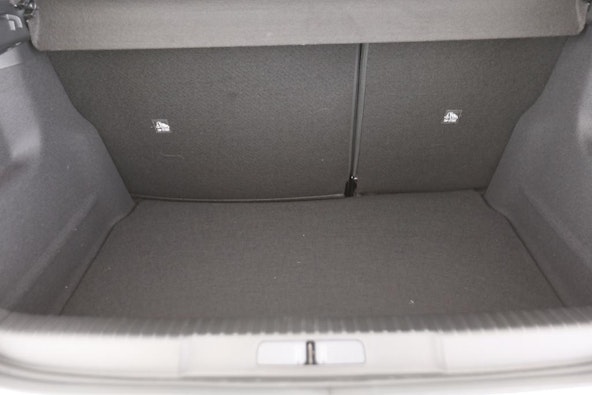 Vehicle image 14 Vehicle image 14