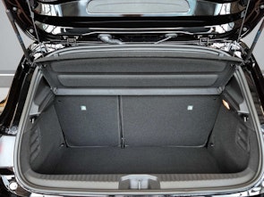 Vehicle image MITSUBISHI Colt 1.6 HEV Intense