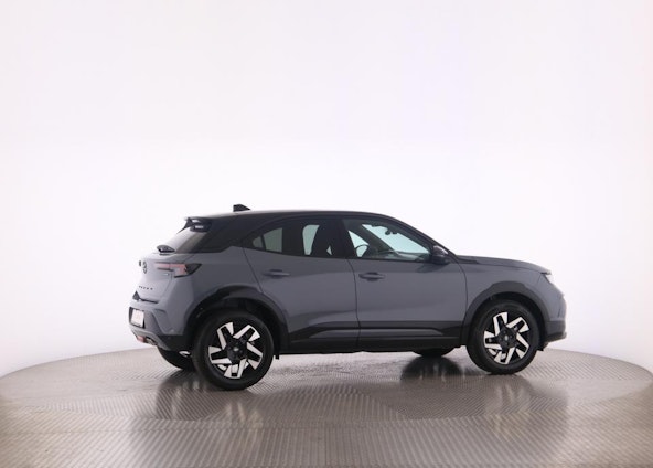 Vehicle image 2 Vehicle image 2