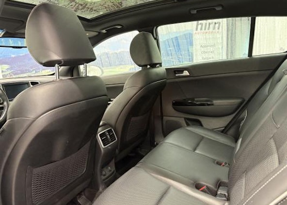 Vehicle image 6 Vehicle image 6