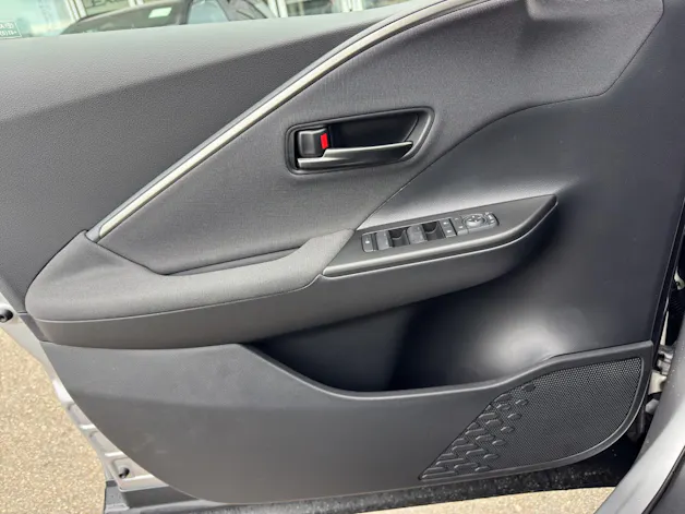 Toyota C-HR 2.0 PHEV Swiss Edition