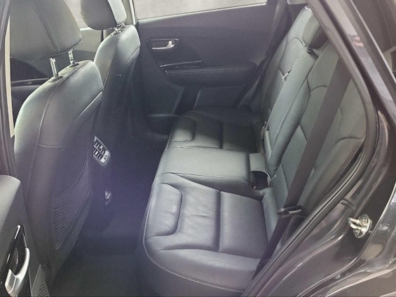 Vehicle image 7 Vehicle image 7