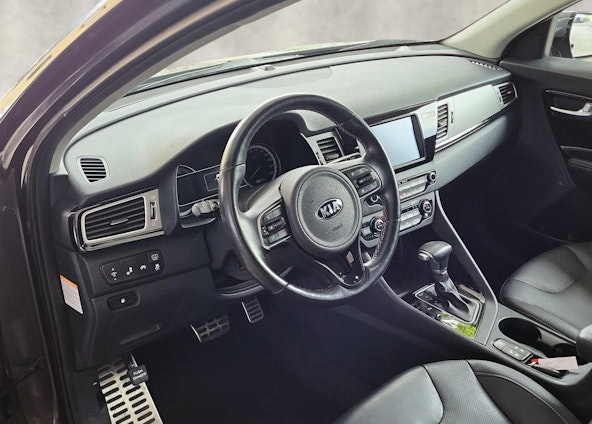 Vehicle image 6 Vehicle image 6