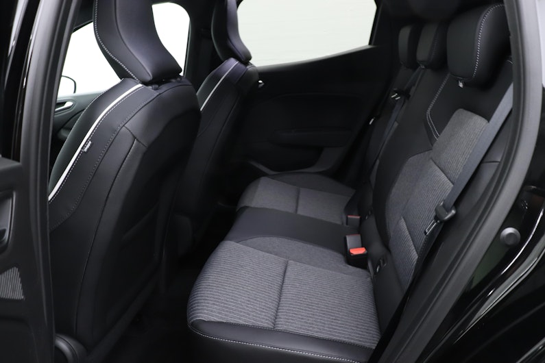 Vehicle image MITSUBISHI COLT