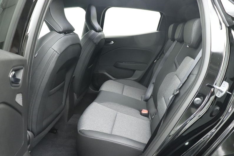 Vehicle image MITSUBISHI COLT