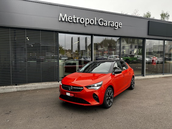 First vehicle image