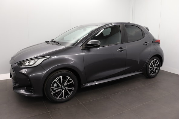 Vehicle image 5