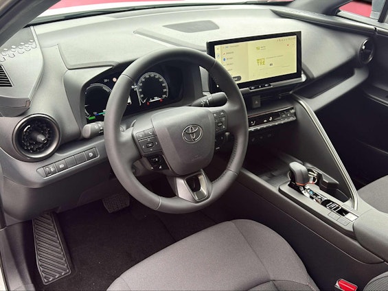 Vehicle image 9
