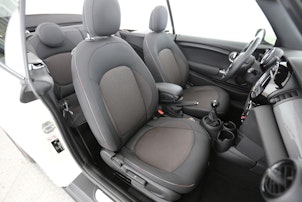 Vehicle image MINI Cabrio F57 1.5i Cooper