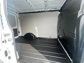 https://vehicle.imgix.net/3867147/86ee0c25-6746-4202-b5ca-e91edd54a1b3.jpg