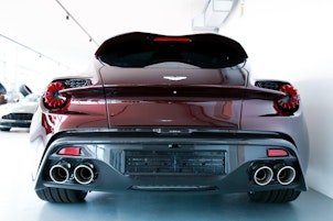 Vehicle image ASTON MARTIN Vanquish S 6.0 V12