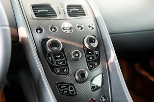 Vehicle image ASTON MARTIN Vanquish S 6.0 V12