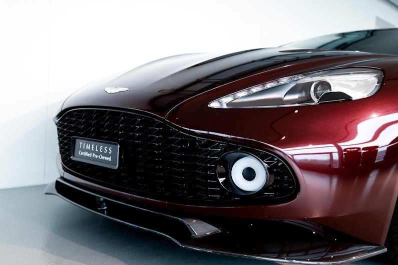Vehicle image ASTON MARTIN V12 Vanquish