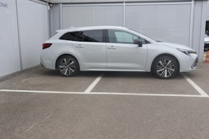 Vehicle image TOYOTA Corolla Touring Sports 2.0 HSD Trend