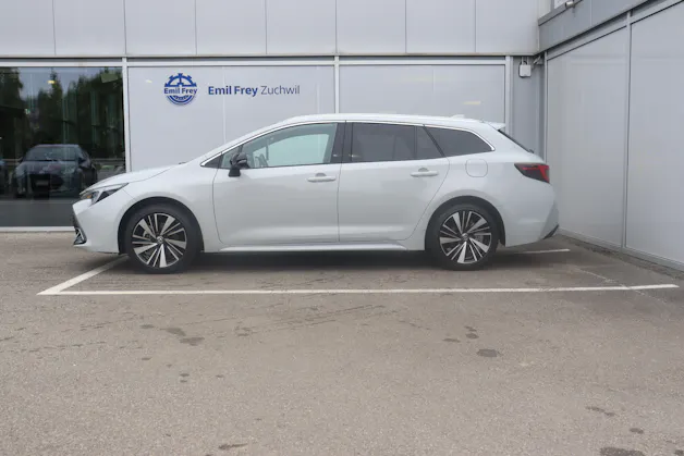 Toyota Corolla Touring Sports 2.0 HSD Trend