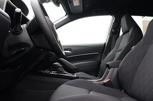 Vehicle image TOYOTA Corolla Cross 2.0 HSD Trend AWD-i