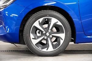 Vehicle image SUZUKI Swift 1.2 Compact Top Hybrid