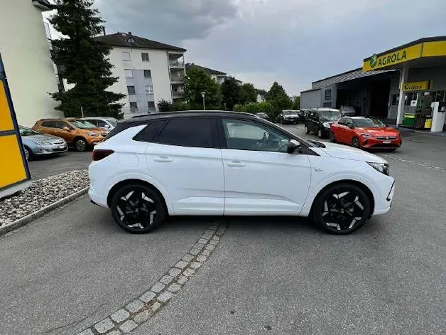 Opel Grandland 1.6 T PHEV GSE