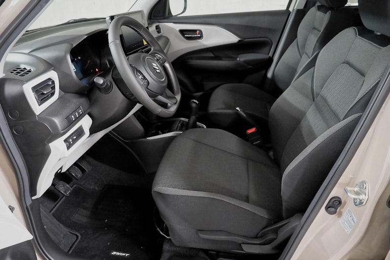 Vehicle image SUZUKI SWIFT