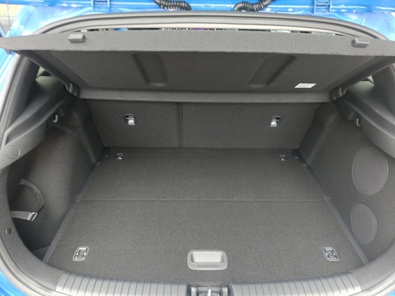 Vehicle image 9 Vehicle image 9