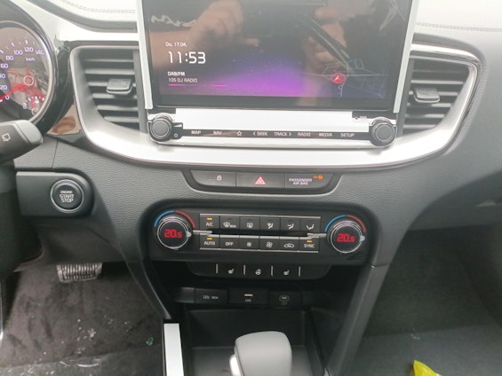 Vehicle image 8 Vehicle image 8