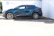 First vehicle image