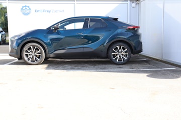 Vehicle image TOYOTA C-HR 0