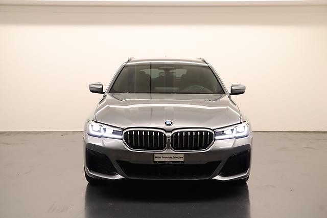 BMW 520d xDrive paddles Touring: Jetzt Probefahrt buchen!