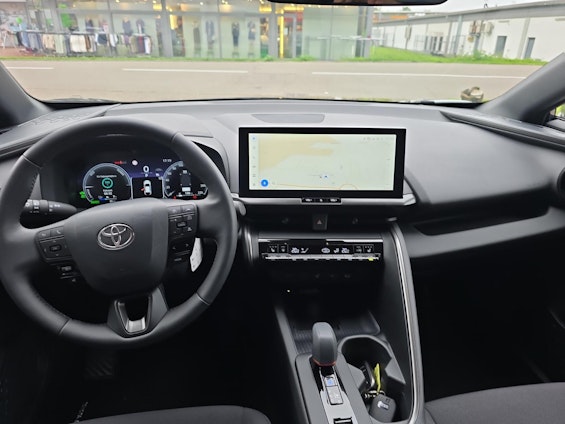 Vehicle image 12