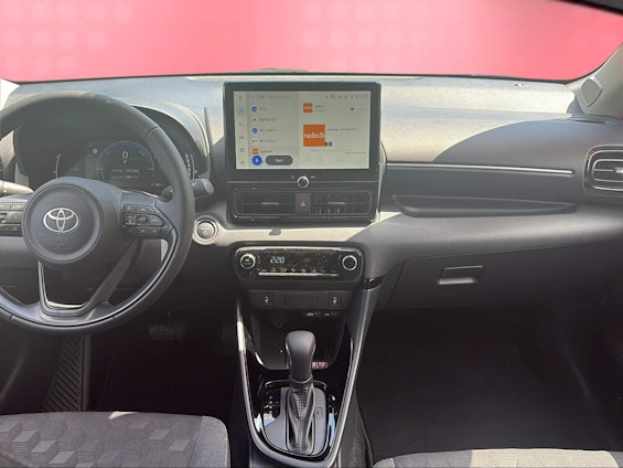 Vehicle image 10