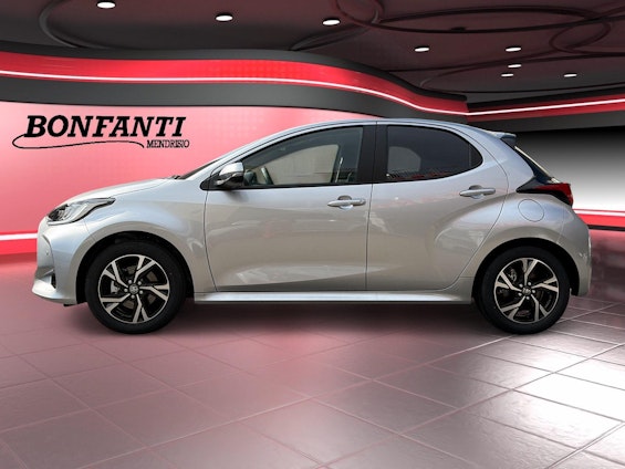 Vehicle image 3