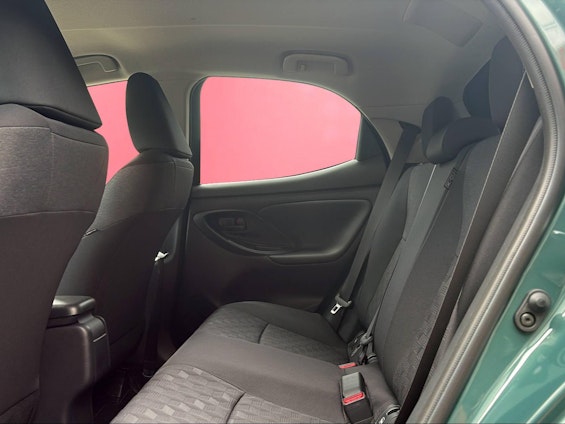Vehicle image 11