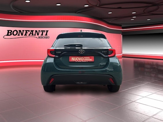 Vehicle image 5