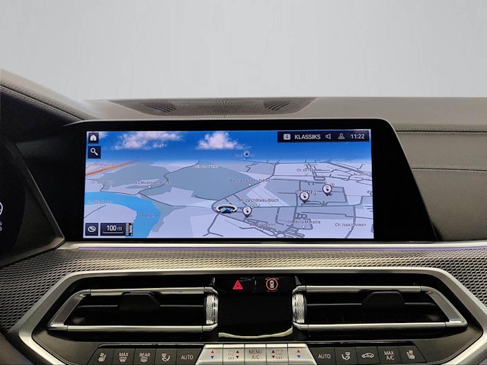 Vehicle image BMW X5