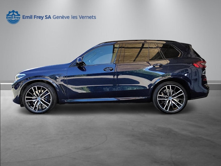 Vehicle image BMW X5